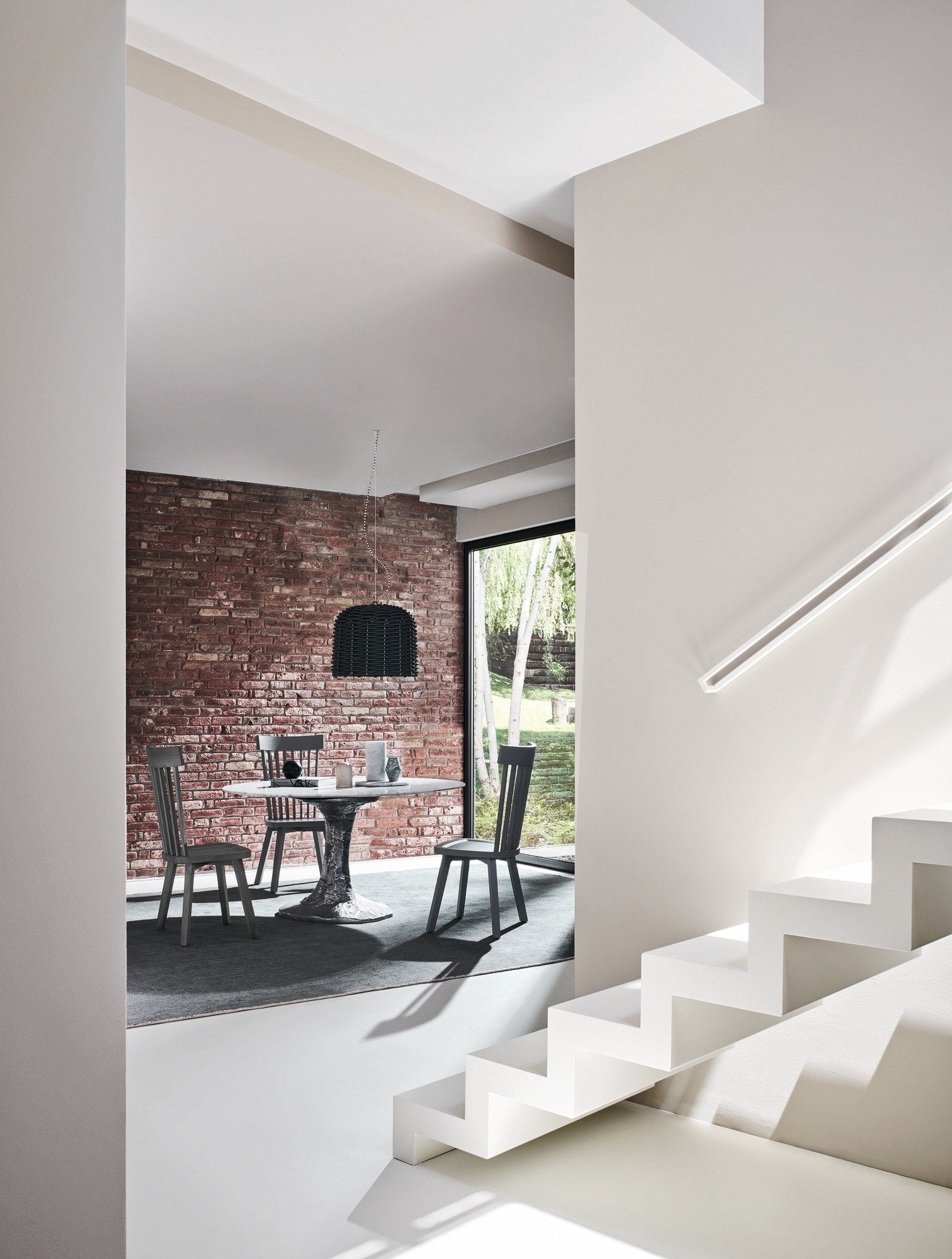 uploadimage/Ban_Next_round_table_gervasoni_conte_living_italian_furniture7_1_2_3.jpg