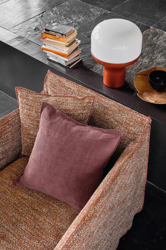 uploadimage/Ghost_armchair_gervasoni_conte_living_italian_furniture7_1.png