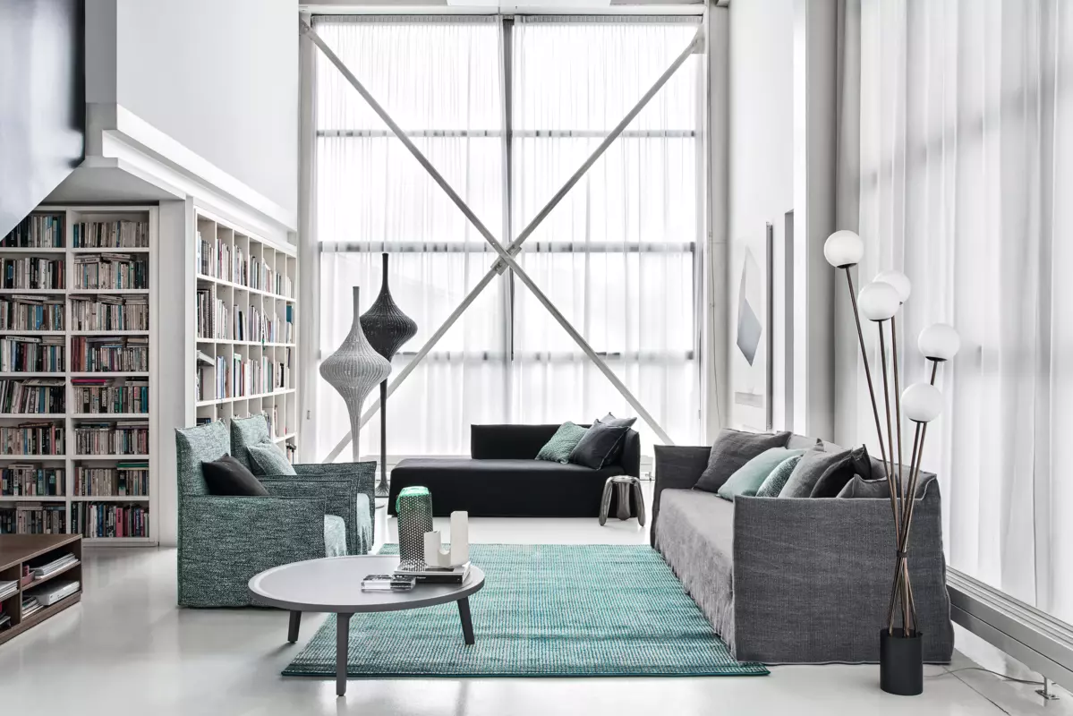 uploadimage/Ghost_armchair_gervasoni_conte_living_italian_furniture_1_2.png