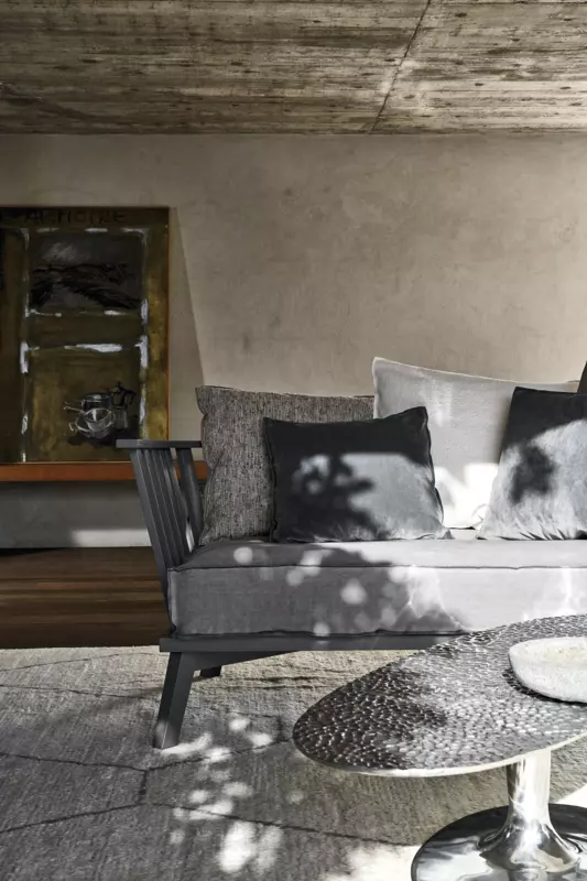 uploadimage/Gray_03_sofa_gervasoni_conte_living_italian_furniture4_1.png