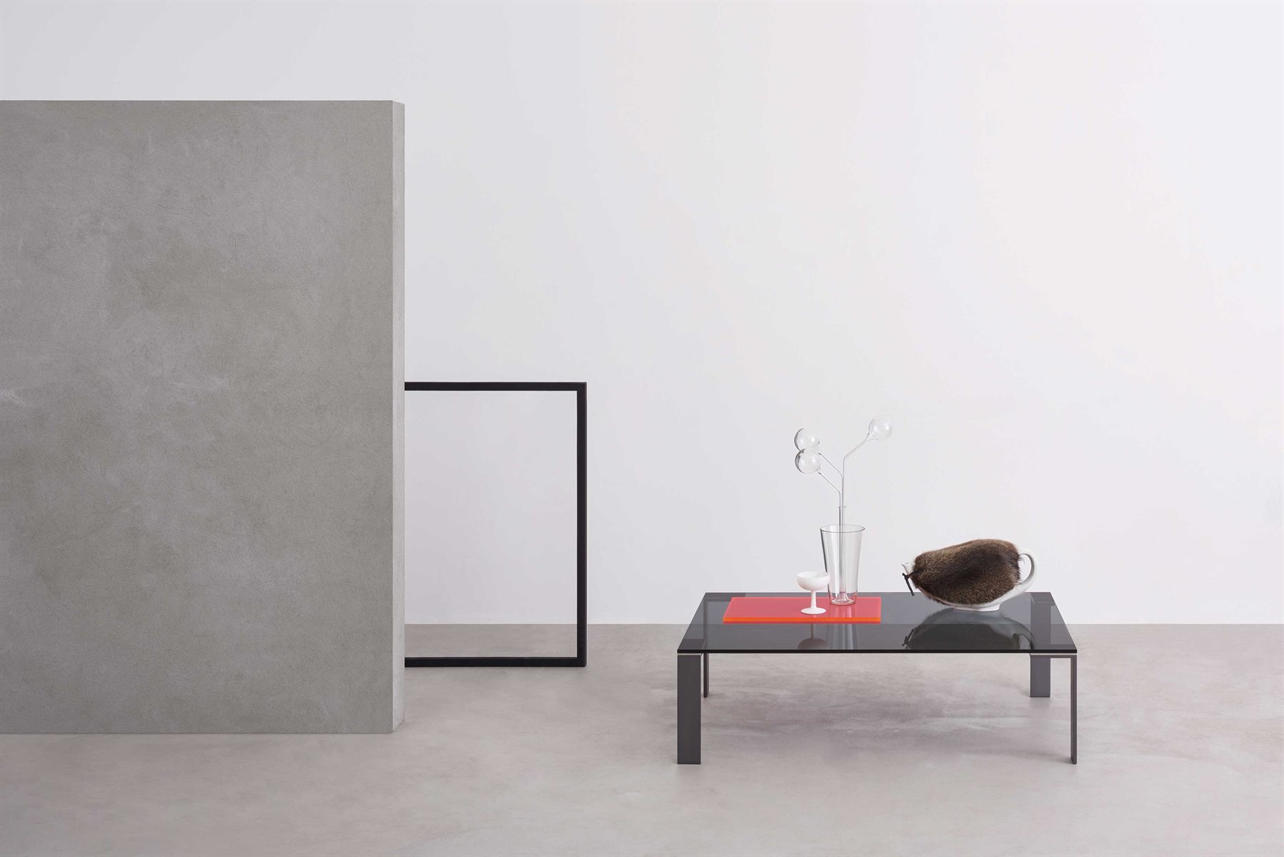 uploadimage/Liko_Glass_small_table_desalto_conte_living_italian_furniture_1.jpg
