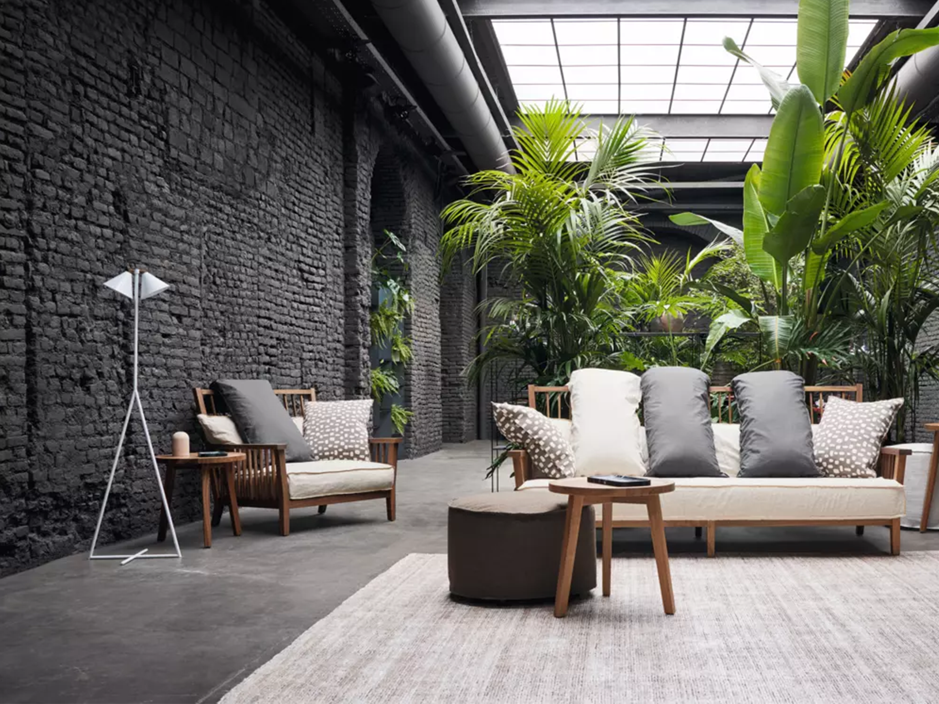 uploadimage/Thumbnail-Gray_03_sofa_gervasoni_conte_living_italian_furniture_1.png