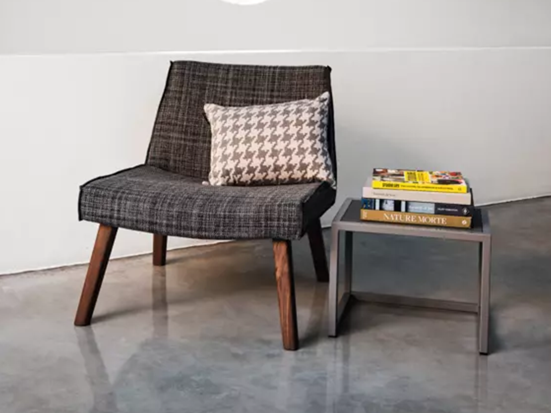 uploadimage/Thumbnail_-_Beds_LC24_armchair_gervasoni_1_2.png