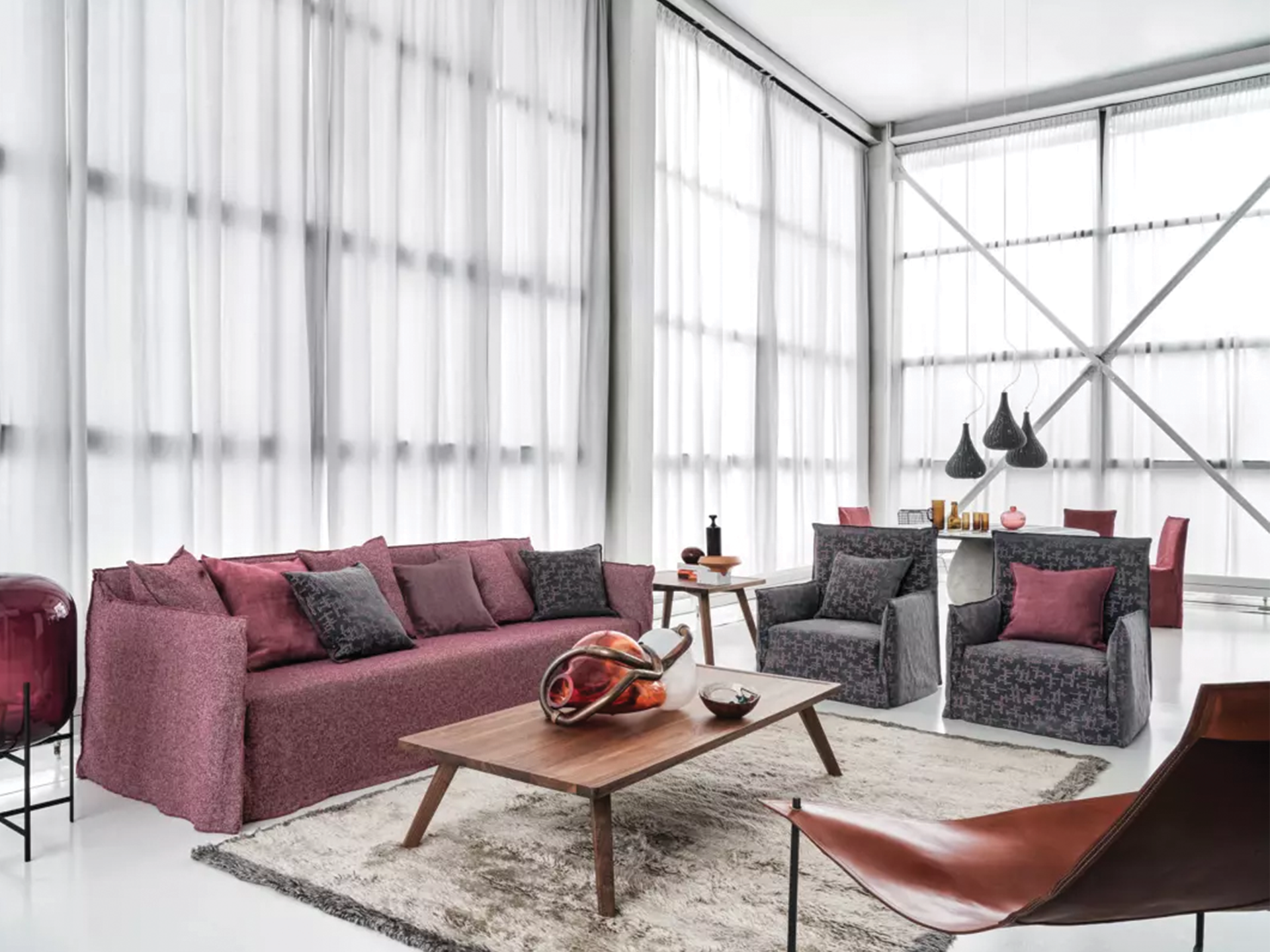 uploadimage/Thumbnail_-_Ghost_armchair_gervasoni_conte_living_italian_furniture_1.png