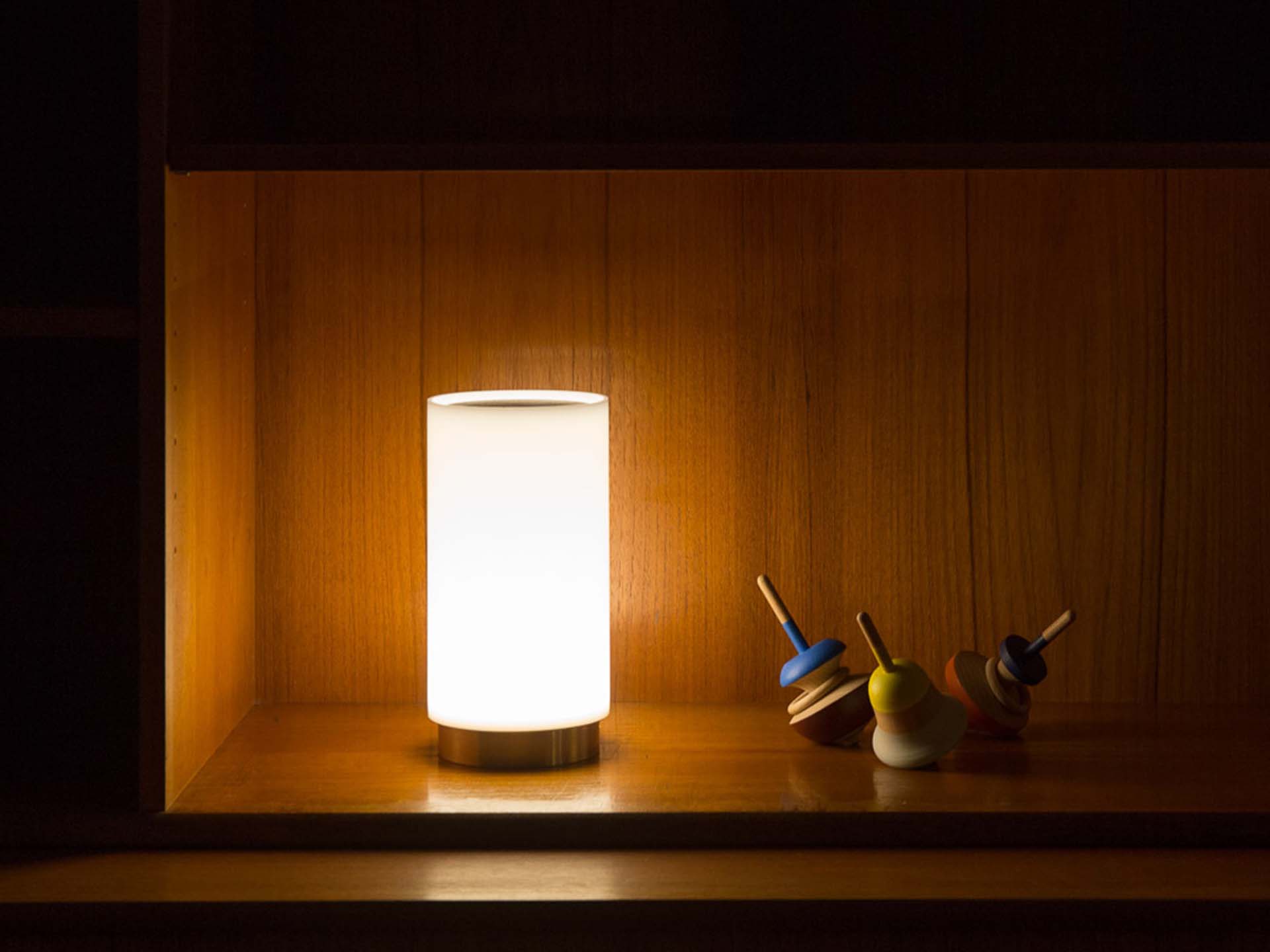 /static/uploadimage/Thumbnail_Den_ban_khong_day_BUGIA_table_lamp_by_Davide_Groppi_-_Conte_Living_italian_furniture.jpg