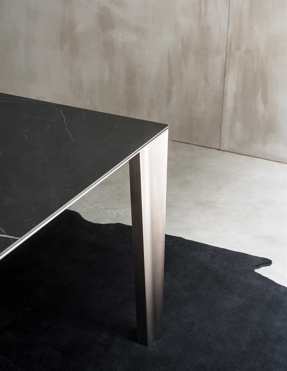 uploadimage/skin_table_desalto_conte_living_italian_furniture9_1.jpg