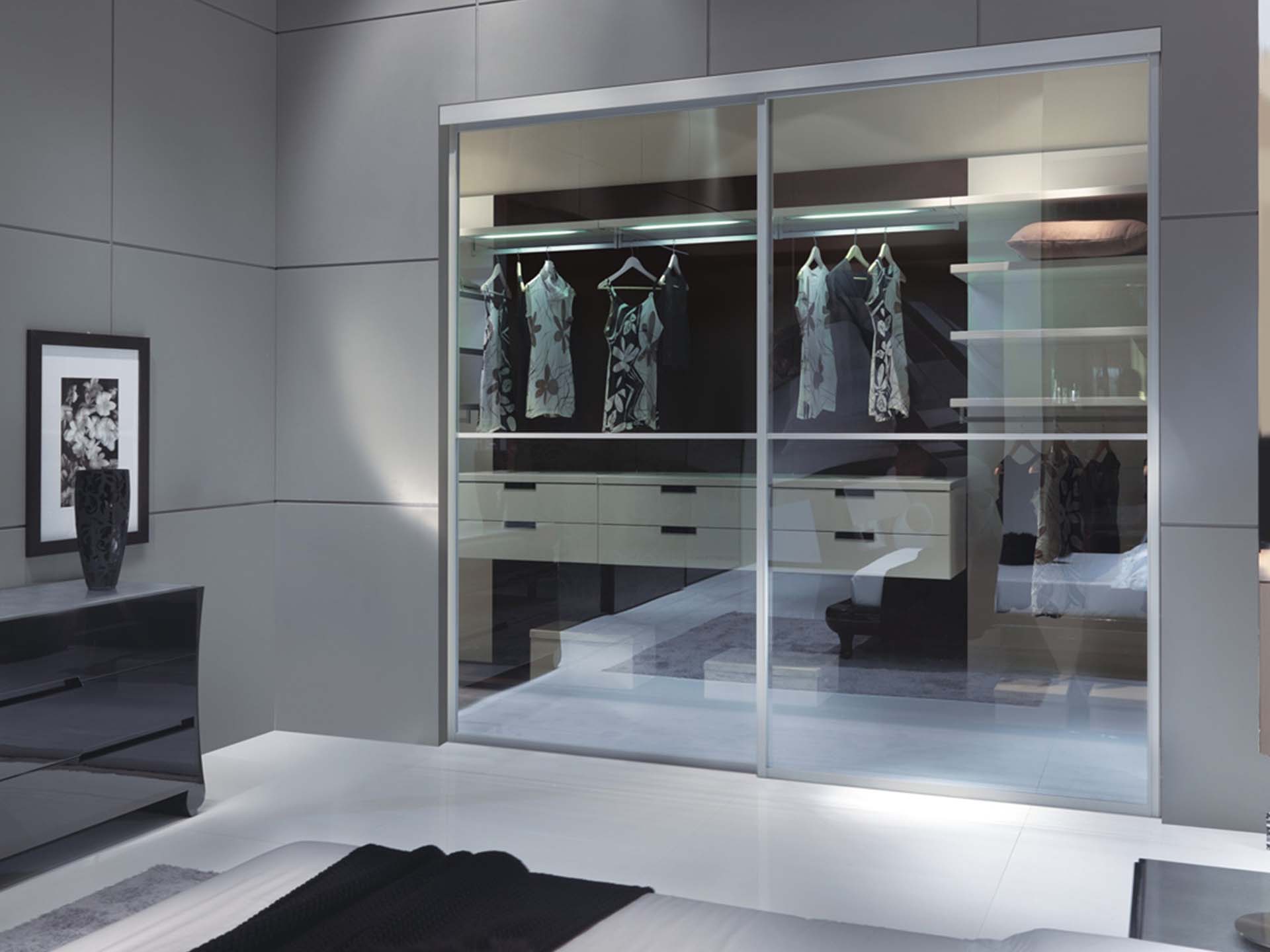 /static/uploads/Thumbnail-walk_-in_wardwrobe_extra_composit_conte_living_italian_furniture_1.jpg