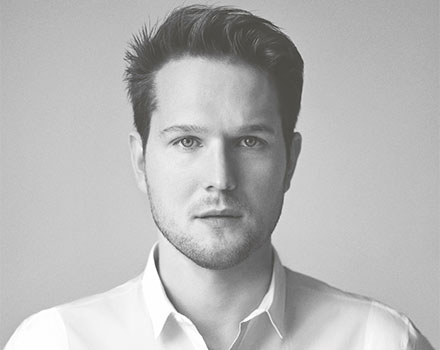 uploads/sebastian-herkner_bw-1-1.jpg